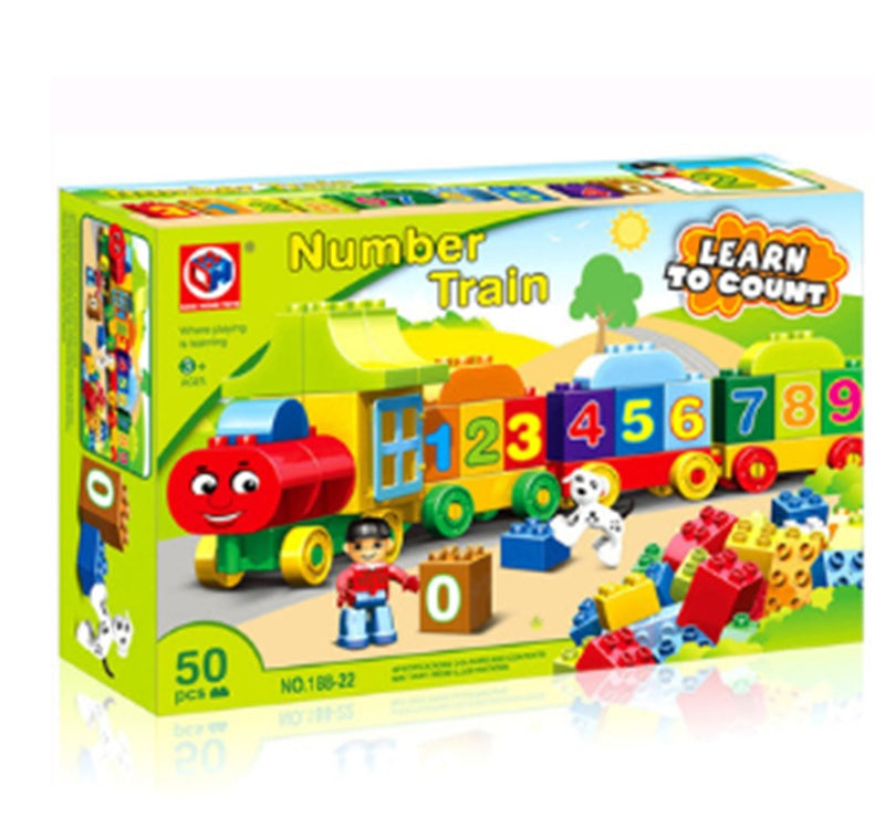 Number train counting building blocks – close-up of numbered blocks – Bambelou UK