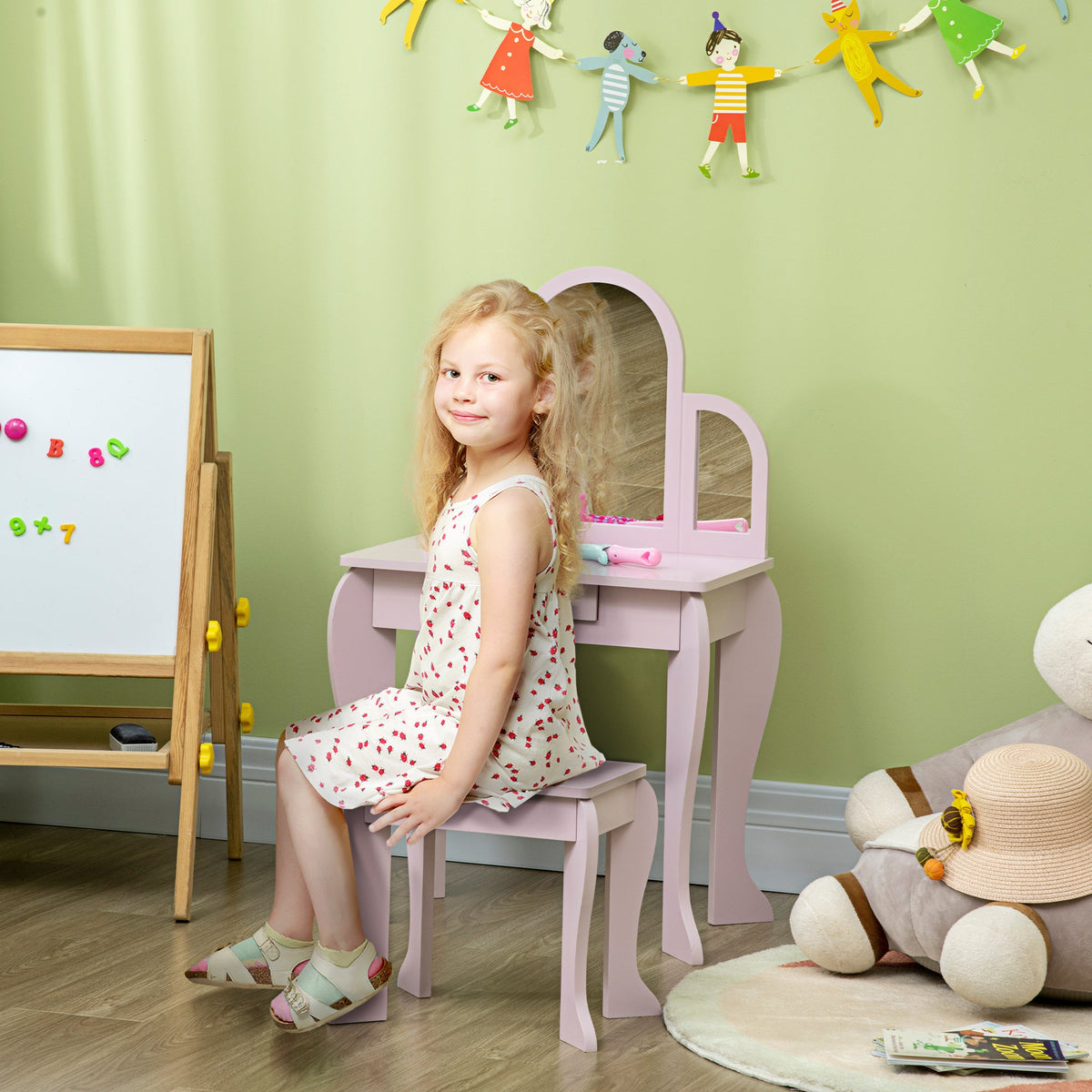 Kids wooden vanity table set – close-up of triple mirror – Bambelou UK